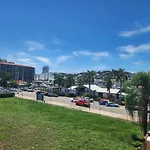 Coastal Breeze Studio- Steps From Cbd,Stadium&Ferry